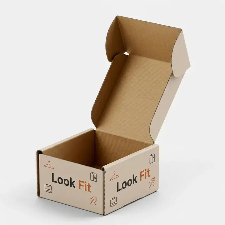 Premium apparel mailer box with custom printing for clothing brands