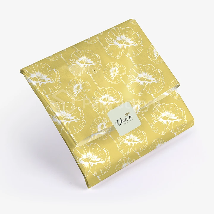 Folded printed tissue paper sheets