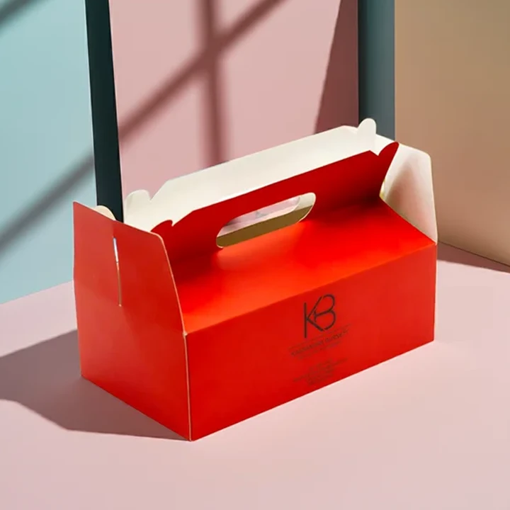 Rectangular box with integrated top handle