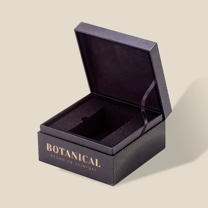 Luxury rigid box with hinged lid