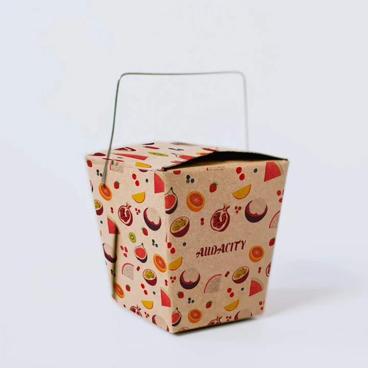 Natural kraft box with sturdy folded sides