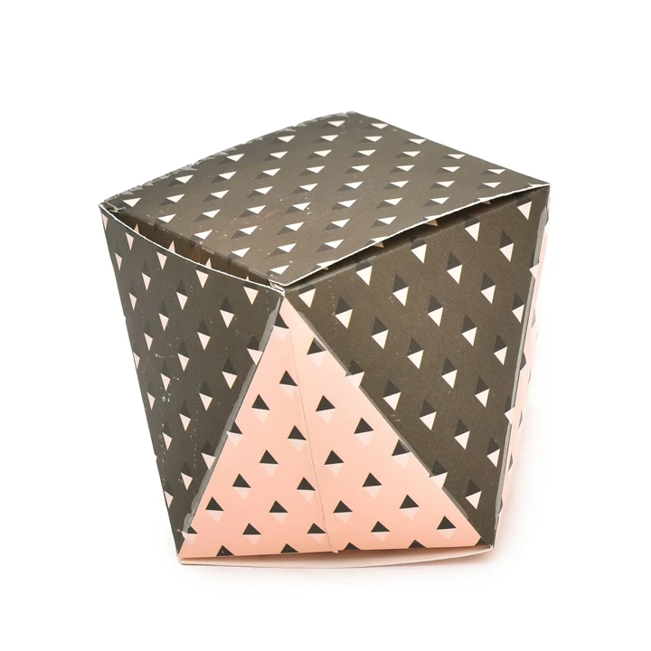 Polygon boxes with multiple angular sides