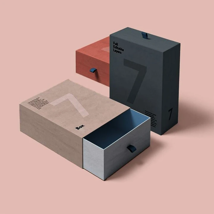 Two-piece tray box with sliding sleeve