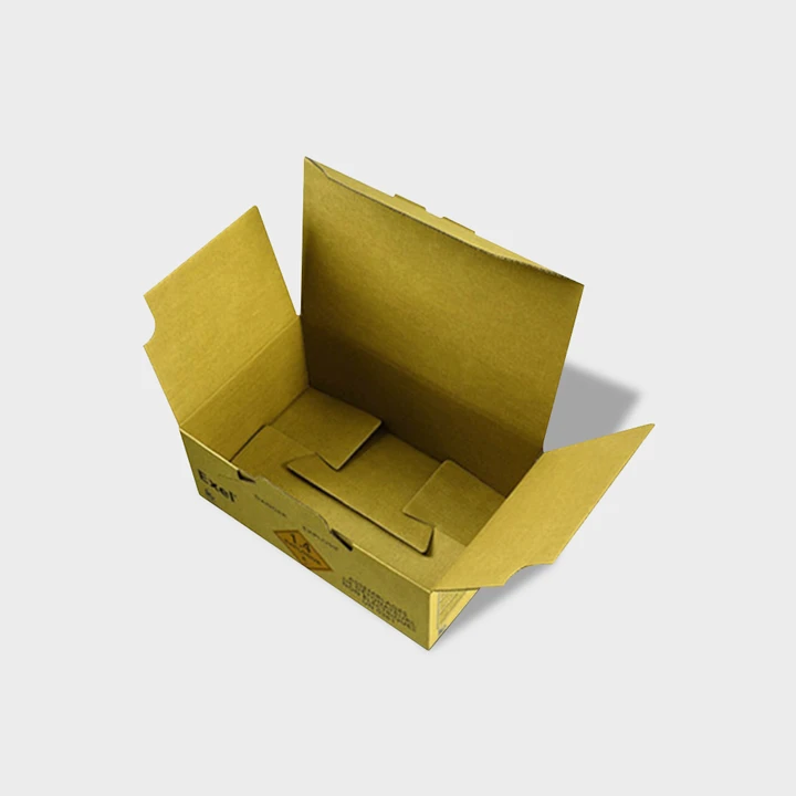 Snap lock box with reinforced bottom